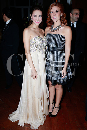 Ana Sofía de Barragán y Ericka de García