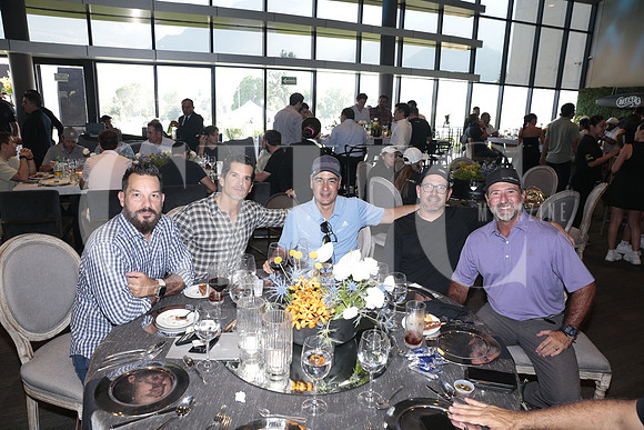 Claudio Zambrano, Goyo Martinez, Gabriel Elizondo, Ernesto Vega y Victor Gutierrez 6