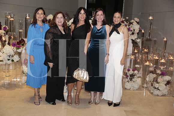 Lore Medellin, Sylvia Barba, Ana Roesch, Laura Garza y Gina Zertuche 2