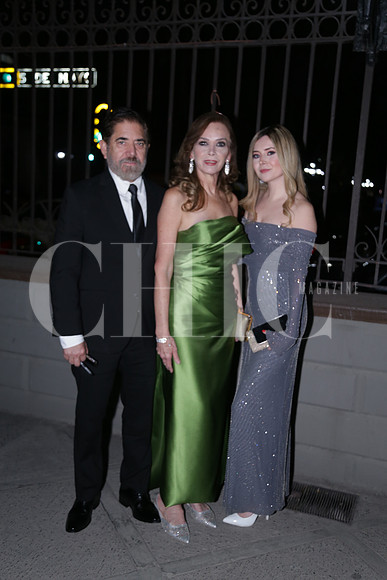 Gerardo Garcia, Claudia Fuente Villa de Garcia y Regina Garcia0
