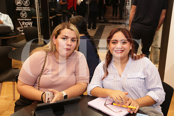 Ana Bárabra Gamez e Hilda Gallegos 1