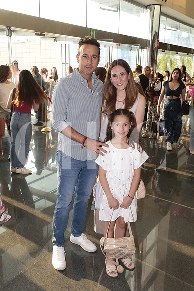 Omar Gonzalez, Vero Santos y Milena Gonzalez 2