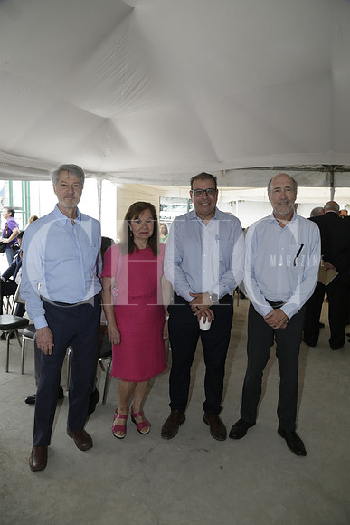 Adrían Garza, Lorena Sada de Garza, Mauricio Colyer y Arturo Caballero