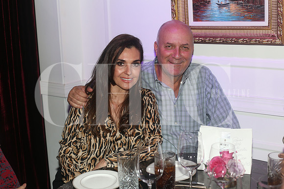 Connie de Gutierrez y Jorge Gutierrez