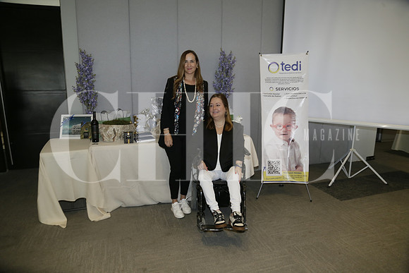 Denisse Morales y Hannia Stahl (3)