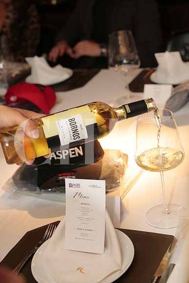 Cena y presentacion Aspen y viajes le grand 2