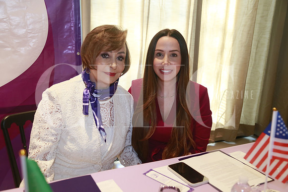 Patricia Herrera y Mariana Guedea