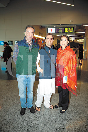 Alfonso Gorena, Richi Mitra y Ma Mitra