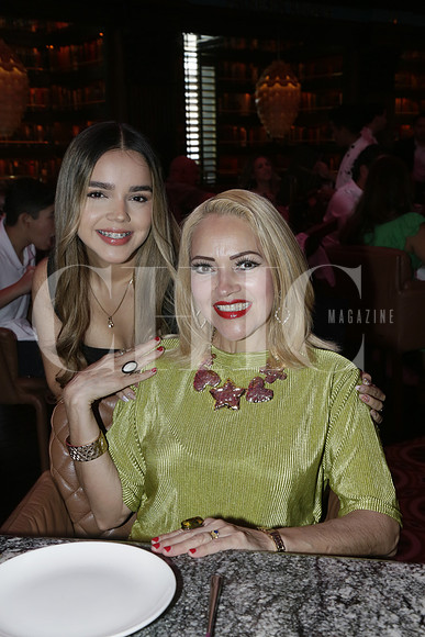 (rest Madalena) Alejandra Gaheta y Gloria Castillo de Gaheta