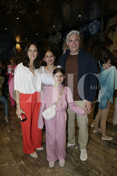 Mariana Garza, Paula Treviño, María Treviño y Beto Treviño (2)