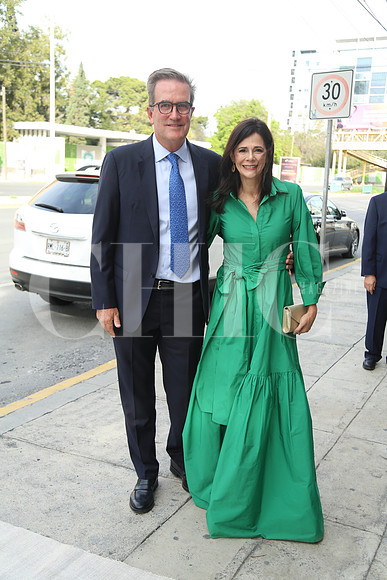 Tony Pena y Martha Lozano