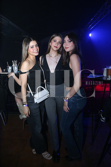 Julia Zazueta, Andrea López e Isabel Fernández0