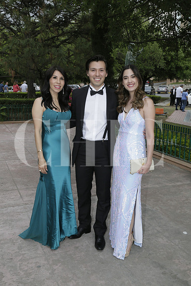 Oona Hernández, Sergio Muttio y Teté Plascencia (2)