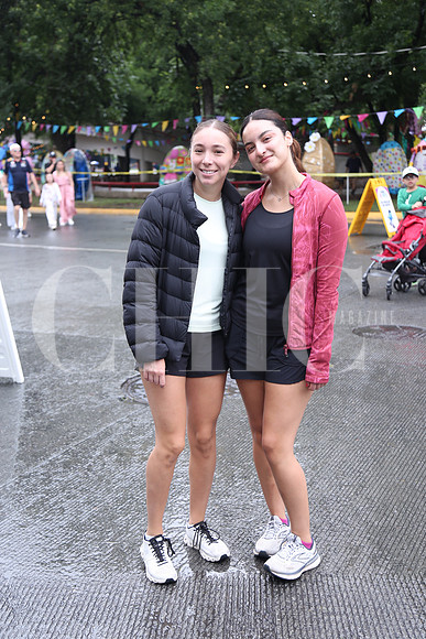 Regina Sánchez y Victoria Carlon 0