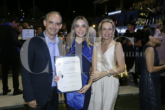 Federico Elizondo, Fernanda Elizondo y Lisa Cagnasso de Elizondo