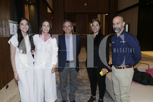 Arely Morales, Gabriela Navarro, Federico Jaime , Violeta Flores y Rodrigo Gutíerrez