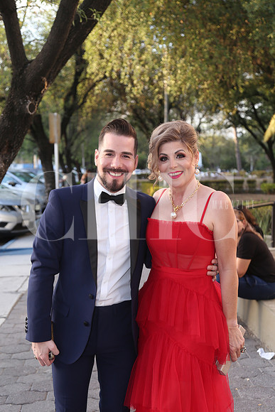 Renzo Espino y Marielen González 1