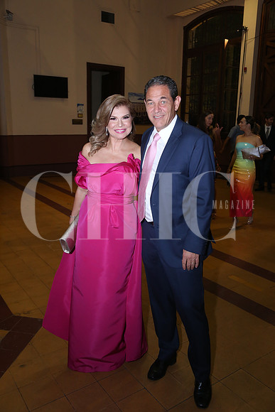 Magda Chapa de Cantú y Adolfo Cantú