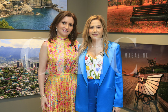 Cordelia Elizondo de Prestamo y Cytnhia Villarreal de González (3)
