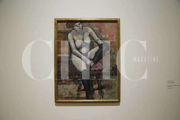 Desnudo con media negras