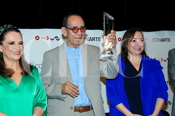 Elvira de Todd, Roberto Cordero y Veró González (2)