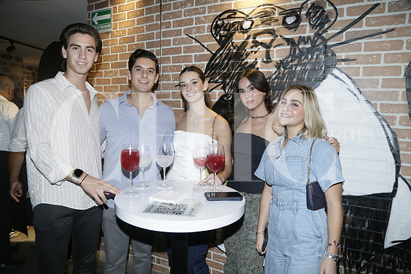 Juan Pablo Hernández, Gerardo Barneche, Rebeca Llano, Leticia Vargas y Zulma Vizcaino