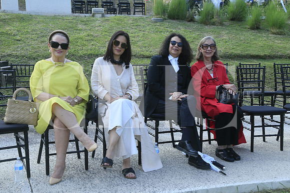 Elvira Loano de Todd, Rebeca Solano, Consuelo Sáizar y Julia de la Fuente