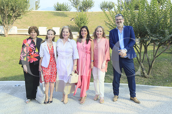 Sofia Leticia Morales, Amparo Espinosa, Liliana Melo de Sada, Lorenia Canavati, Sofia Segovia y Keneth Campbell (2)