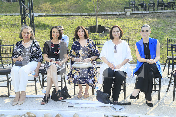 Susana Garcia, María Teresa Mijares, Cristina Maiz, Blanca Maiz y Miranda Ayala