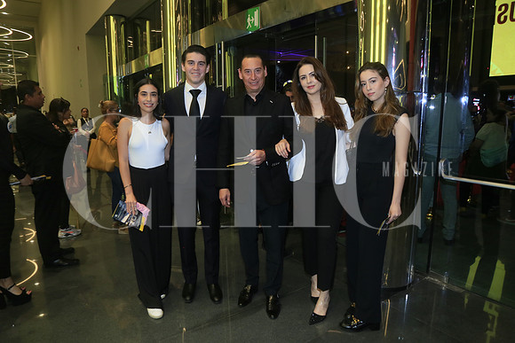 Marisol Garza, Juan Diego Paéz, Adrián Paéz, Maca Romo de Paéz y Maca Paéz (3)