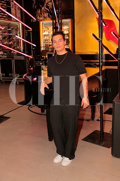 Rob Rodríguez 2