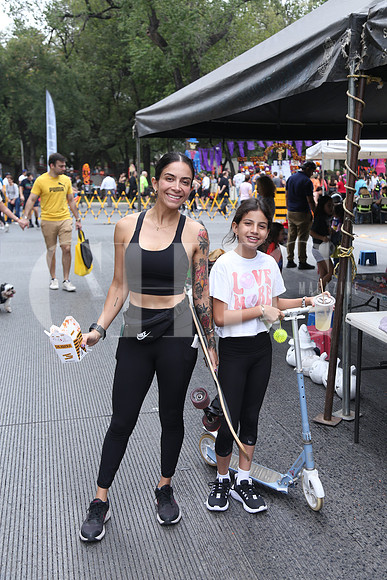 Bernarde Morales y Lucia Lozano