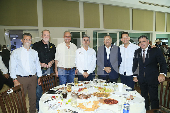 Andres Pintos, Luis David Ortíz, Adrian de la Garza, Juan Paura, Santos Guzmán, Jesus Galeana  y Mario Garza
