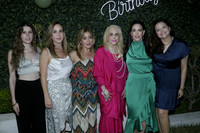 Andrea Cueva, Vilma Salas de Guzmán, Jessica Salas, Tey González de Salas, Tey Salas y Viri Medrano de Salas,