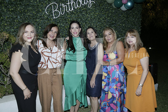 Ileana de los Santos, Salome Cárdenas, Tey Salas, Ana Velia Ayala, Ileana Garza y Carmen de Roppe