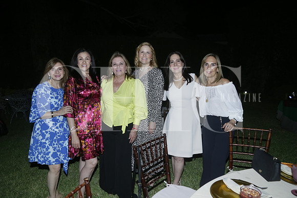 Leticia Vargas, Ruth Landa, Norma Arredondo, Yoana Ochoa, Yolanda Salazar y Blanca Salazar (2)