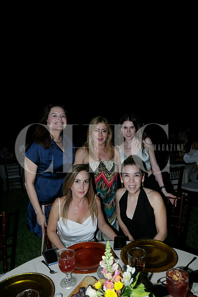 Viri Medrano de Salas, Jessica Salas, Andrea Cueva Vilma Salas de Guzmán y Alma Lozano (2)