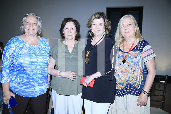 Batriz Bonloeseque, María Eugenia Rangel,  Laura G. Morales y Eugenia Belden