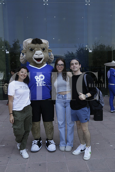Itzel Ramírez, Samantha Rodriguez y Javier Rodríguez (2)