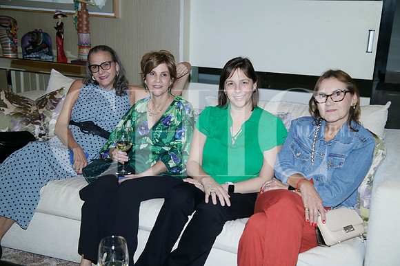 Silvia Santos, Cristina Santos, Sara Zambrano y Fátima Nunes (3)