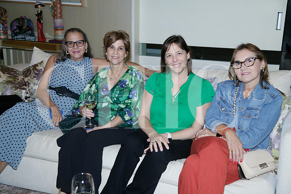 Silvia Santos, Cristina Santos, Sara Zambrano y Fátima Nunes