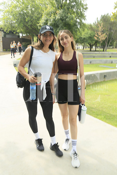 Ingrid Thompson y Dulce Caballero (3)