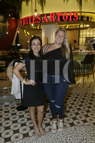 Claudia Mendoza y Cecy González