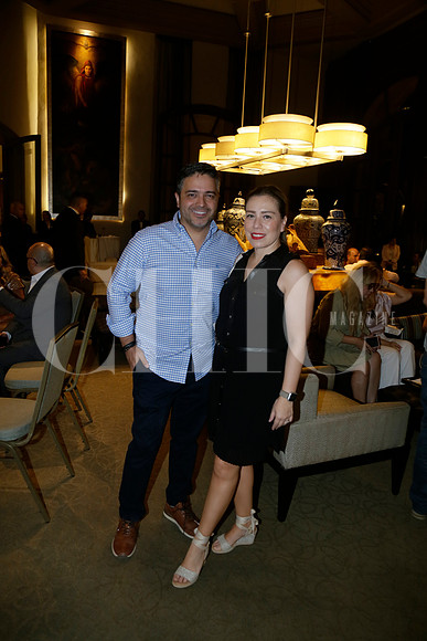 Carlos Quiroz y Brenda Macias (2)