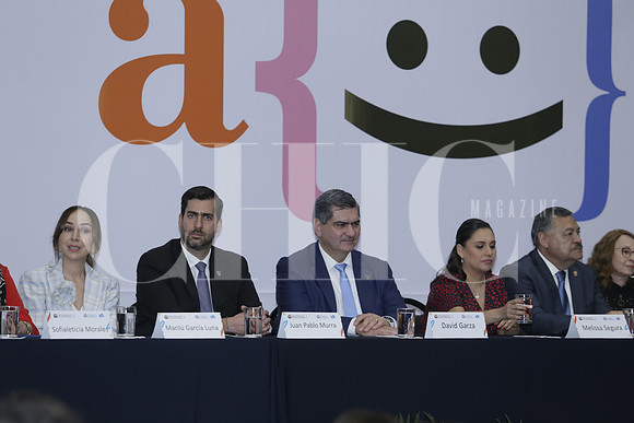 Marilú García de Colosio, Juan Pablo Murra, David Garza, Melissa Segura y Santos Guzmán