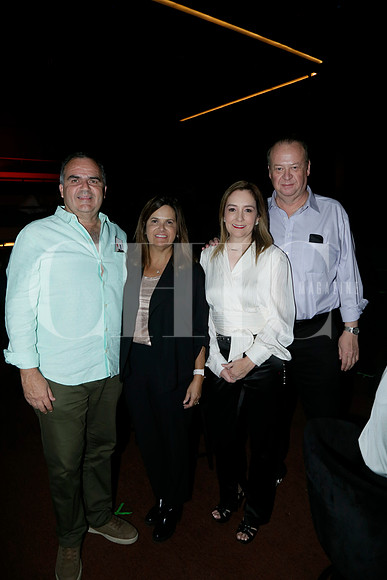 Patricoio Canales, Claudia De la Garza de Canales, Mary Carmén Martínez y Luis David Ortiz (2)