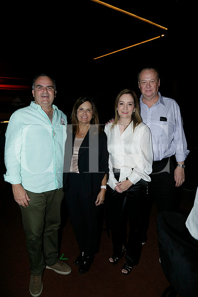 Patricoio Canales, Claudia De la Garza de Canales, Mary Carmén Martínez y Luis David Ortiz (3)