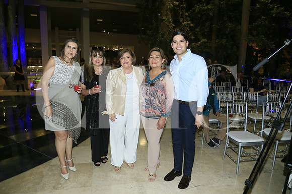 Myrna García, Araceli W. Ching, Cristina González Parás, Laura Paula López y Fabrizio González (3)