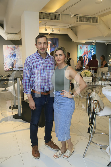 Erick González y Karla Gutíerrez.