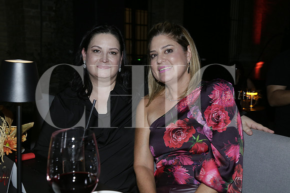 Martha García de Barragán y Alejandra Vela de Torres